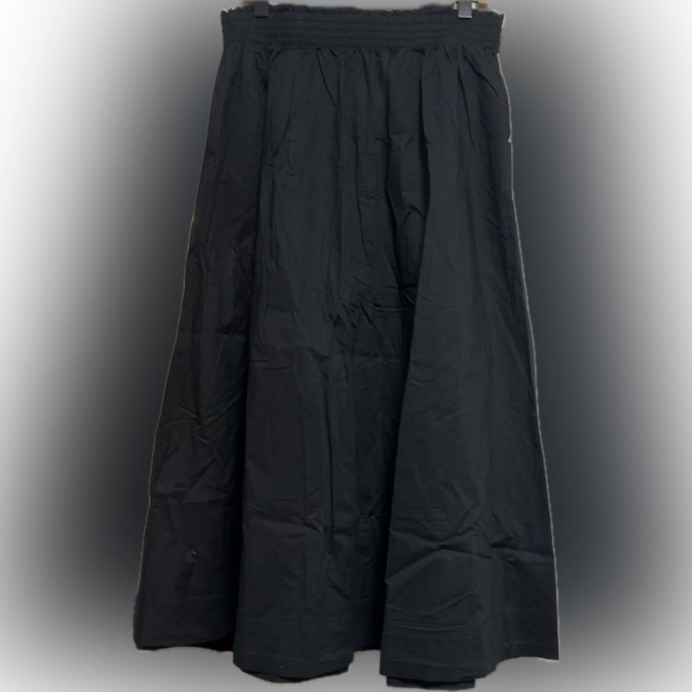 Old Navy Smocked Midi Skirt - Picture 4 of 7